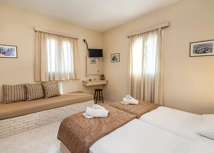 Myrtia アパート キオニア